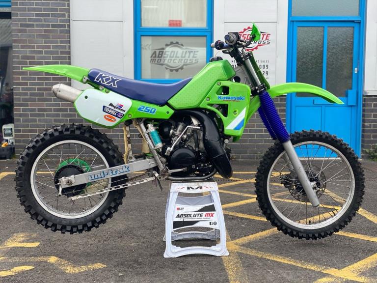 1985 KAWASAKI KX250