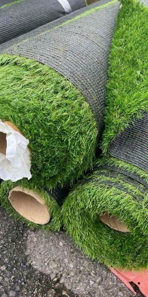 £11.50/per square metre | GRASS deluxe THICK FAKE 30mm ROLLS | PILE THICK