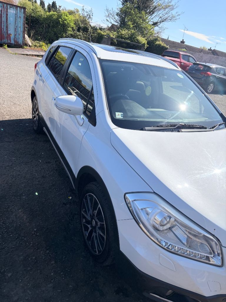 Suzuki, SX4 S-CROSS, Hatchback, 2013, Semi-Auto, 1586 (cc), 5 doors