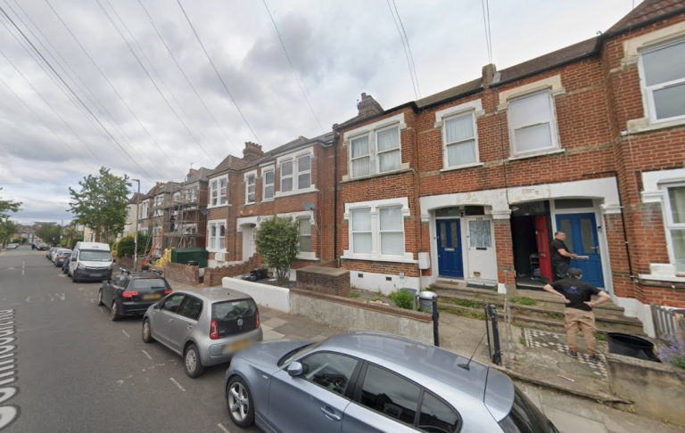 BENEFITS ACCEPTED - Studio Flat Available in Streatham Tooting Wandsworth SW17