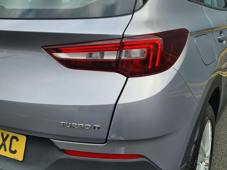 VAUXHALL GRANDLAND X 1.5 Turbo D BlueInjection Sport Nav Euro 6 (s/s) 5dr 2019