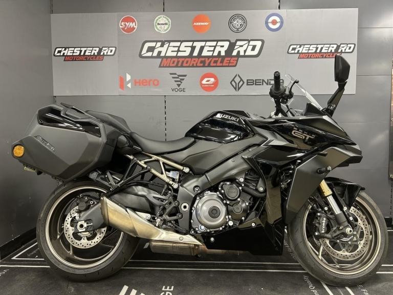 2025 (25) Suzuki GSXS1000 GT+ ++ EX DEMO ++