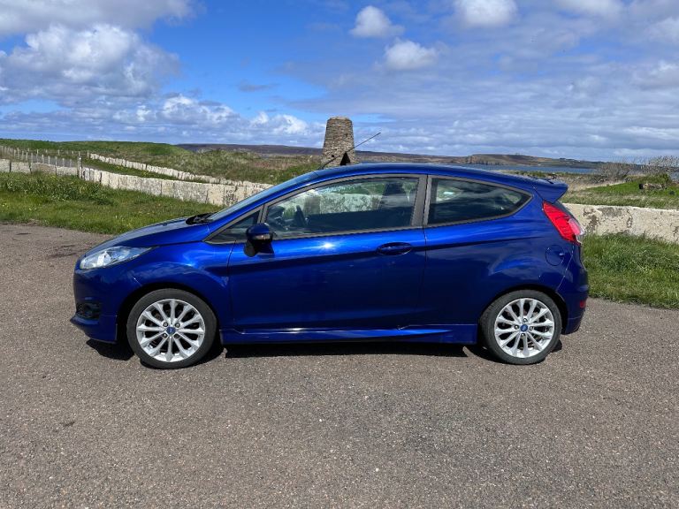 Ford, FIESTA, Hatchback, 2014, Manual, 1560 (cc), 3 doors