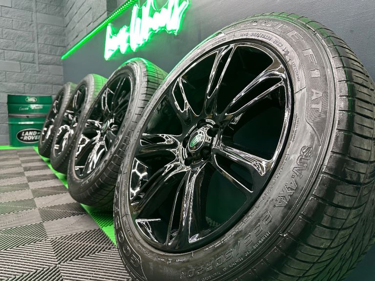 Genuine Velar Evoque Freelander 2 20 inch Powdered black alloy wheels style 7014 & 5mm+ Goodyears!