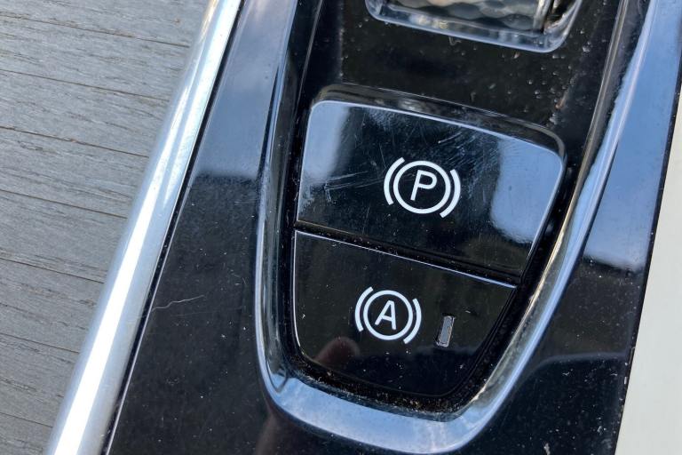 2021 Volvo V60 2.0 B5P Cross Country 5dr AWD Auto Estate Hybrid Automatic