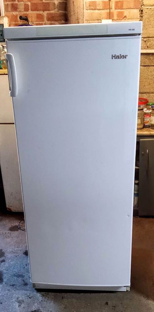 Tall fridge 