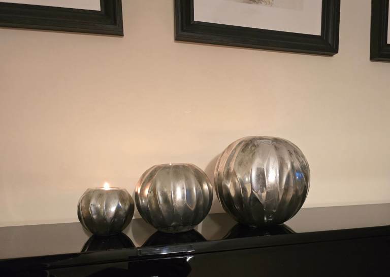 Set of three cangle holders