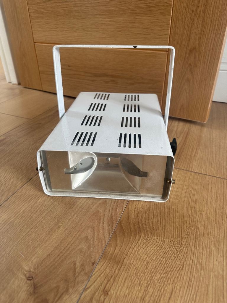 Floodlight £15