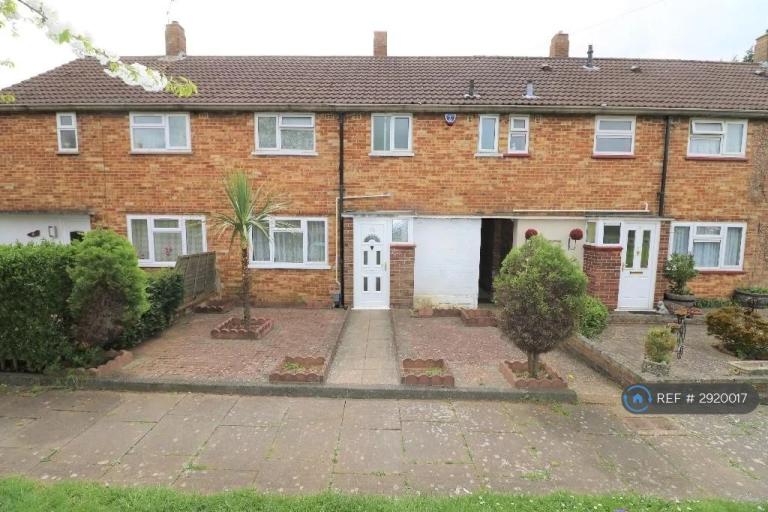 3 bedroom house in Catsbrook Road, Luton, LU3 (3 bed) (#2920017)