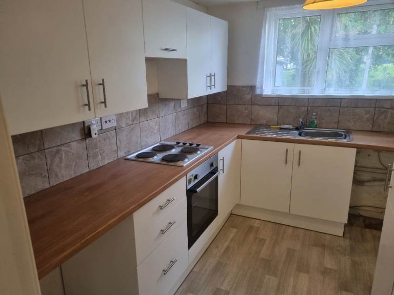 One Bedroom Purpose Built Flat - Higher St Budeaux 