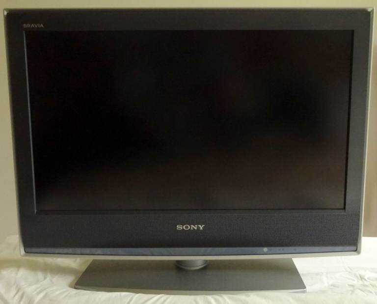 Sony BRAVIA LCD TV – Good Condition