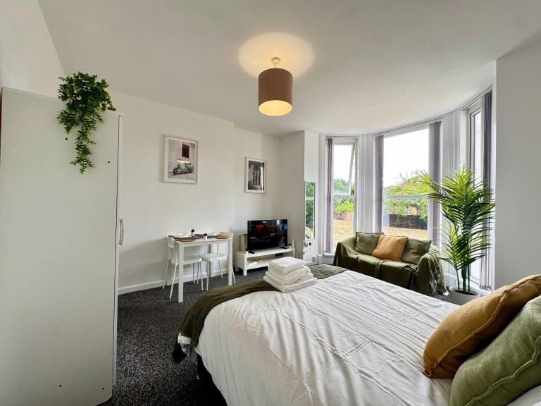 ONE/Studio Flat In Kidderminster ALL BILLS INCLUDED