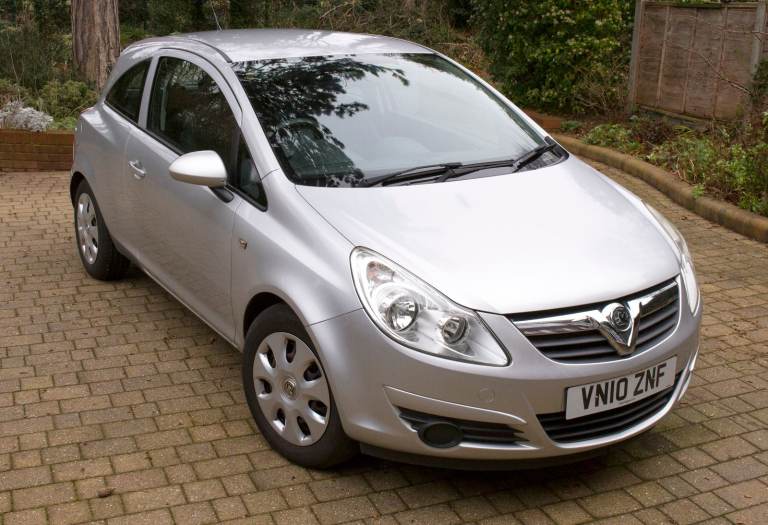 Vauxhall Corsa Exclusiv 1.2i 16v in Perfect Condition AC
