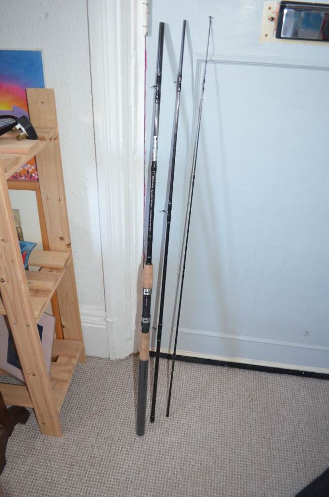 1915 - 300  3 PIECE Shakespeare Omni X 10ft 1.5-6lb Match Float rod 3pc Good Condition