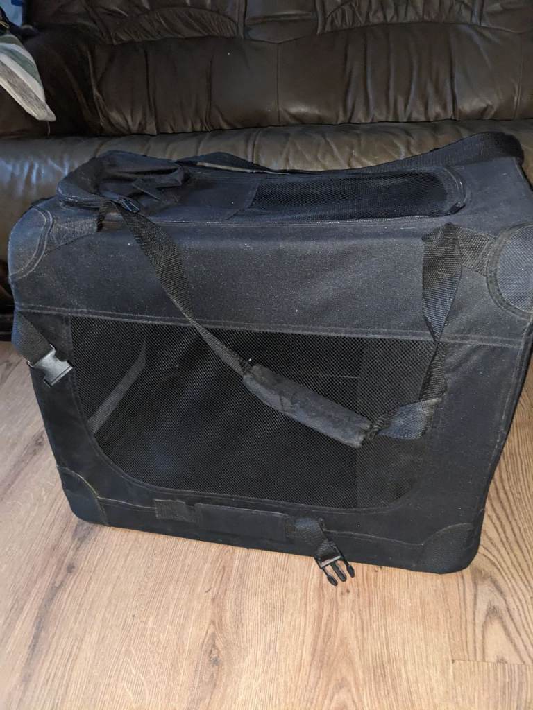 Black Fabric Pet Carrier Crate for Small to Medium Animals