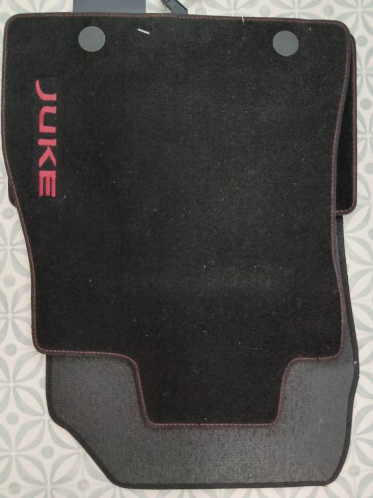 Genuine Juke Car Mats Set of 4