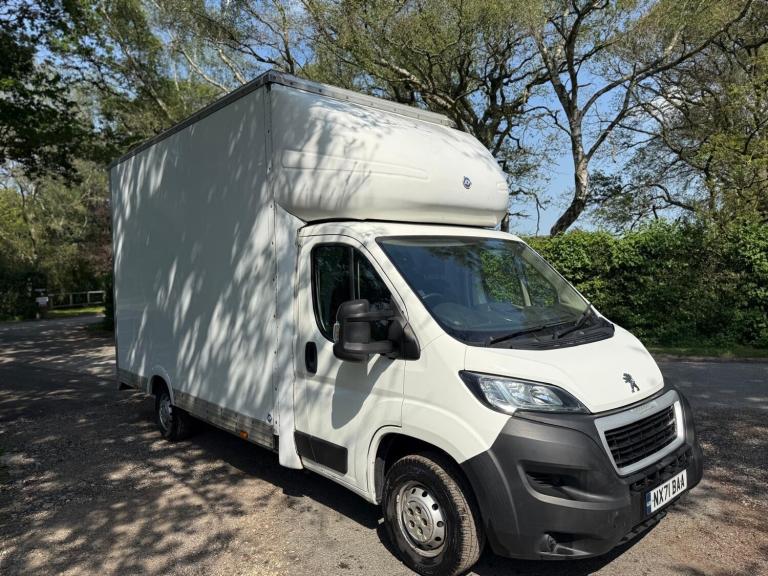 2021 Peugeot Boxer 2.2 BlueHDi luton low loader 165ps a/c finance available relay ducato CHASSIS ...