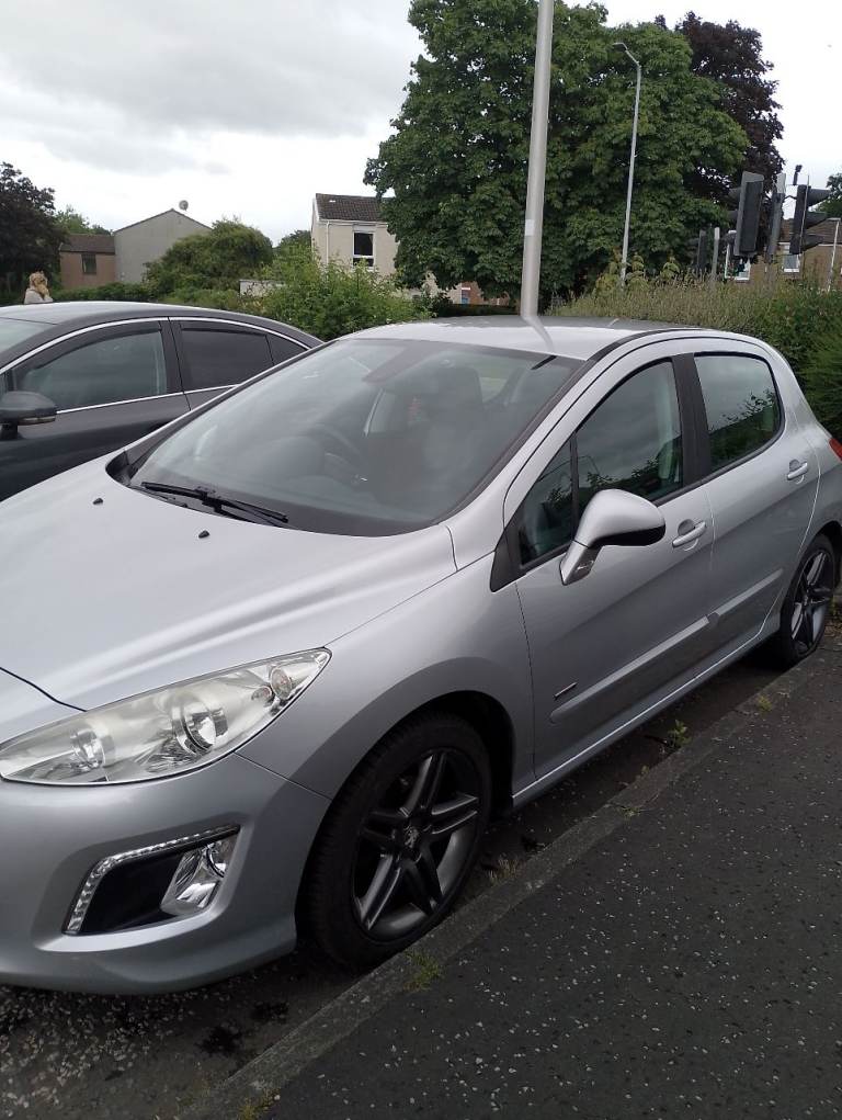 Peugeot, 308,Sportium E HDI 1.6 1.6  Hatchback, 2013, Manual, 1560 (cc), 5 doors