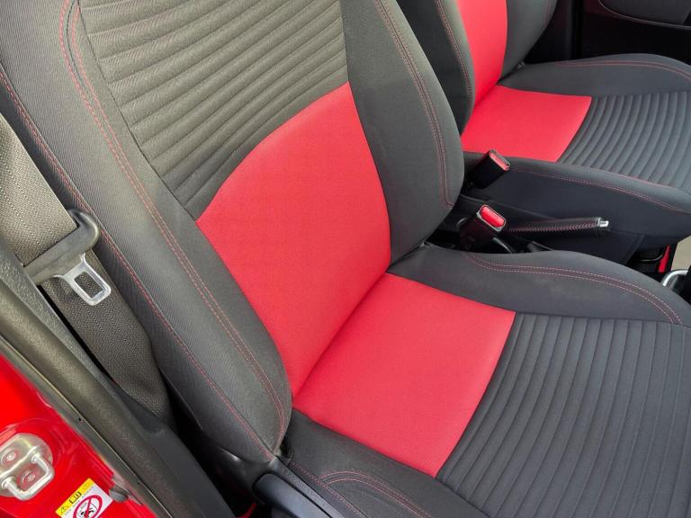 TOYOTA YARIS 1.33 Dual VVT-i Sport Euro 5 5dr Euro 5 2015