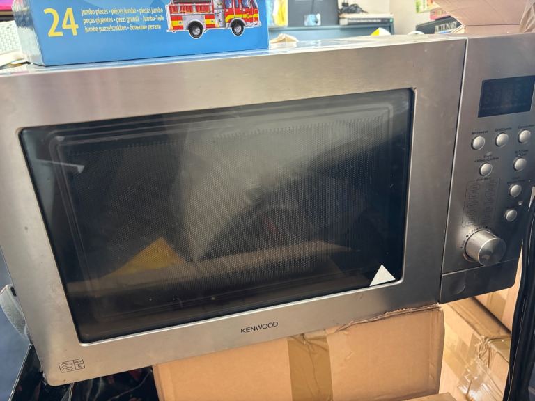 Kenwood Microwave Oven – Silver, Good Condition