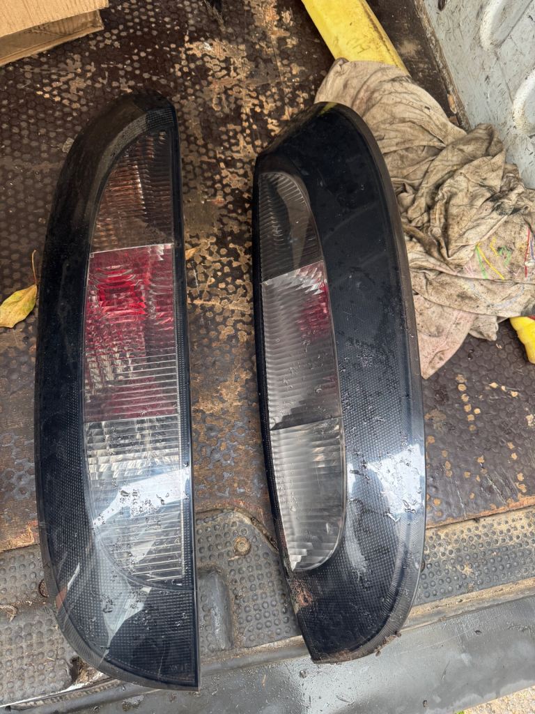 Vauxhall CORSA C 3DR 01-06 rear tail lights
