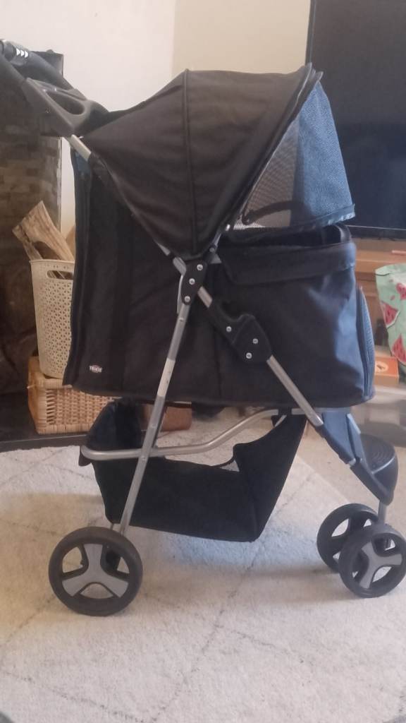 Trixie dog pushchair buggy