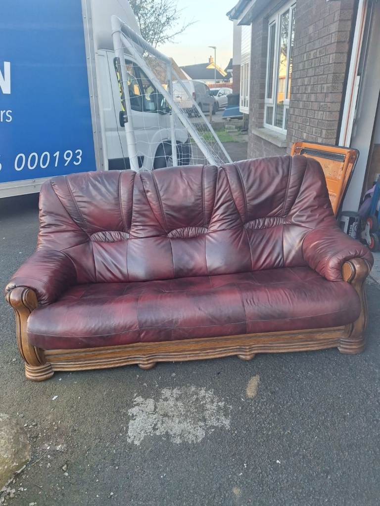 3 seater and two single seaters. Can deliver 