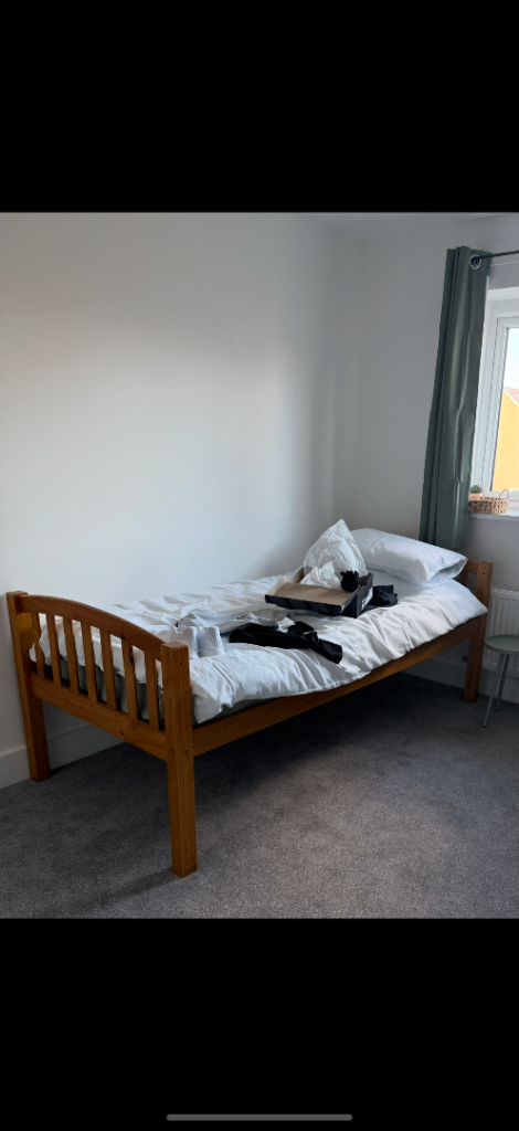 Single bed & Mattress 