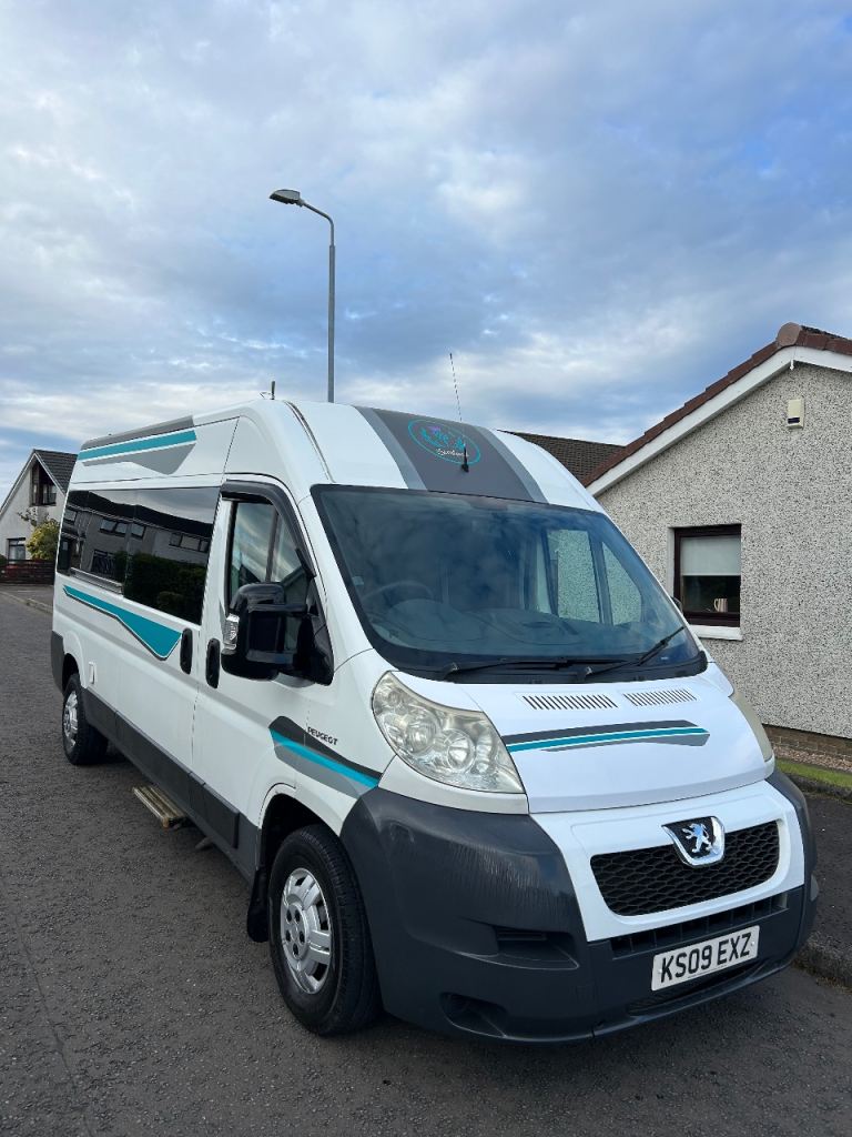 Peugoet boxer camper van 4 berth excellent condition 
