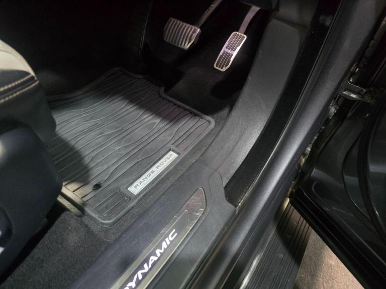 2018 Land Rover Range Rover Velar 3.0 D300 First Edition 5dr Auto ESTATE DIESEL Automatic