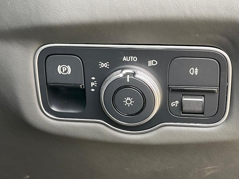 2022 Aston Martin Vantage 5.2 V12 BiTurbo Coupe 2dr Petrol Auto Euro 6 (s/s) (700 ps) HATCHBACK P...