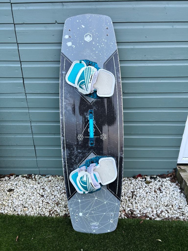 Kite board - liquid force 139 