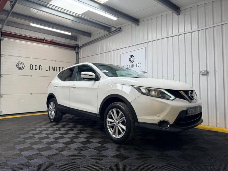 2014 Nissan Qashqai 1.5 dCi Acenta Premium 5dr HATCHBACK DIESEL Manual