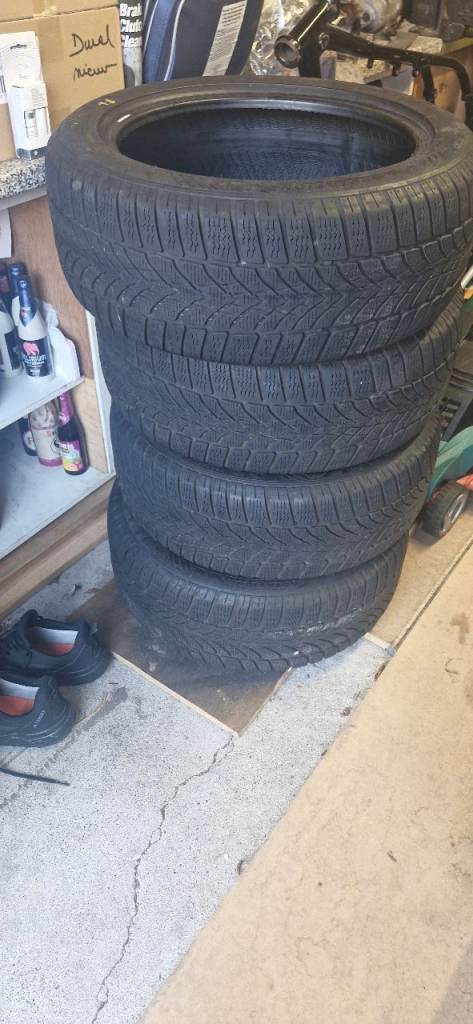 Dunlop winter sport 4D winter tyres 225 / 50 / 17