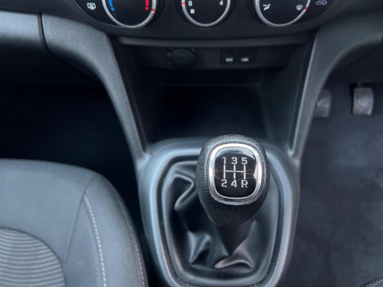 2018 Hyundai i10 1.0 SE Euro 6 5dr HATCHBACK Petrol Manual