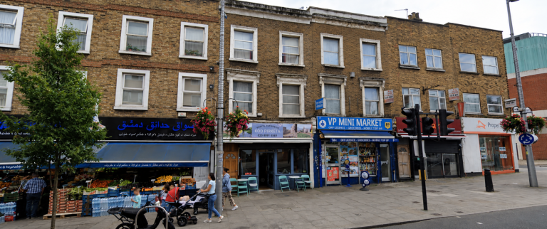 2 bedroom flat in London, W3