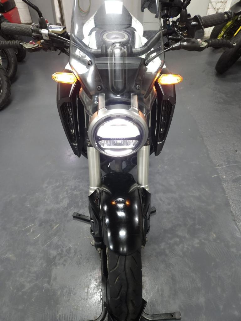 Honda CB125R 2018 ABS 