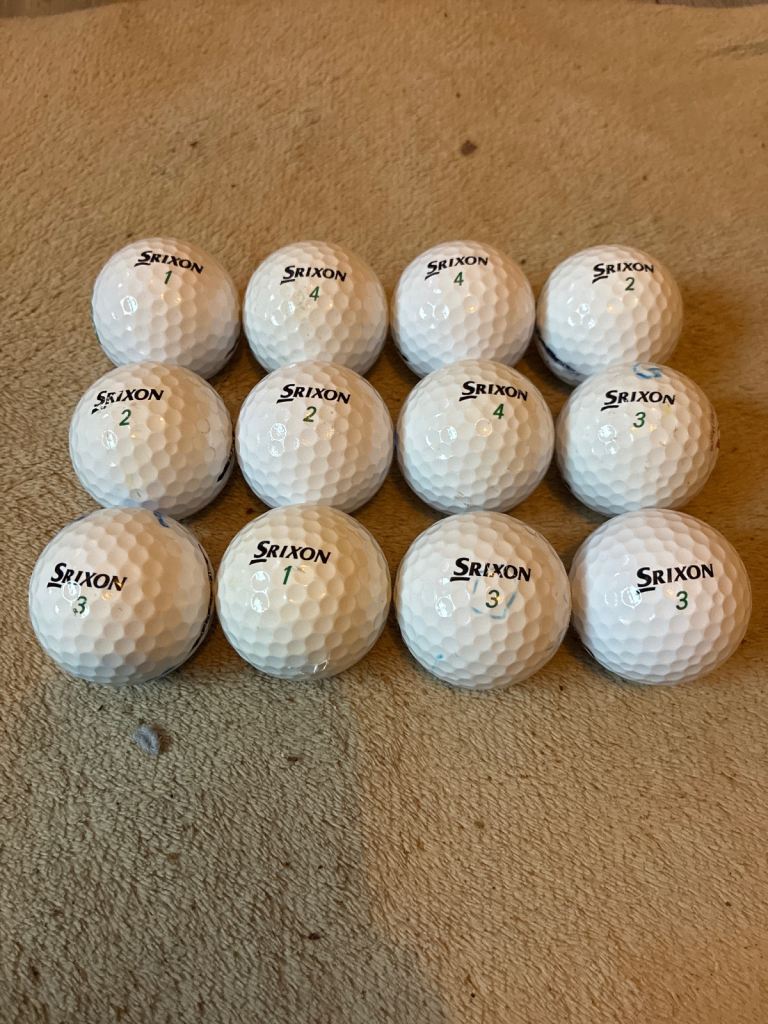 12 x Srixon Soft Feel golf balls