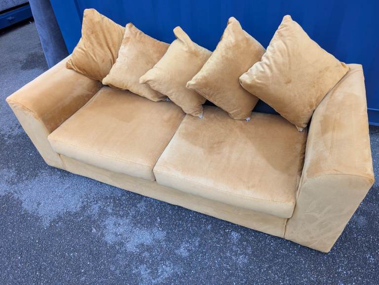2 Seater Plush Velvet Sofa Cleaned Delivery Available 