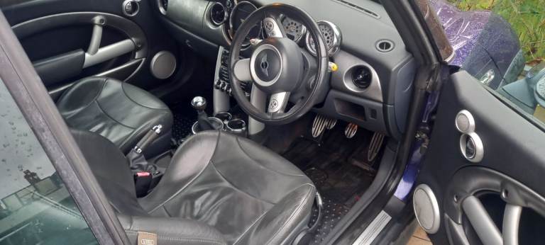 Mini, CONVERTIBLE, Convertible, 2005, Manual, 1598 (cc), 2 doors