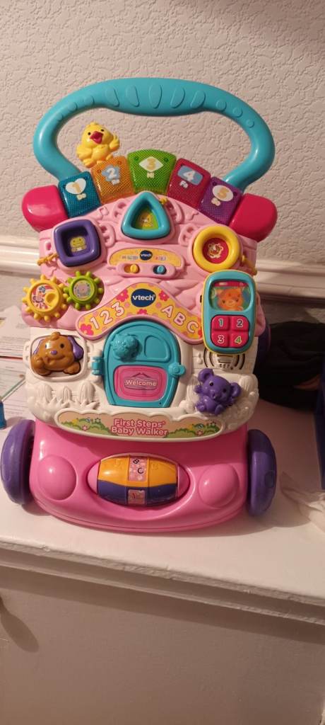 VTech First Steps Baby Walker – Pink, Good Condition