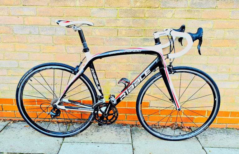 RIBBLE GRAN FONDO  FULL CARBON ROAD BIKE MD TO LG FRAME 