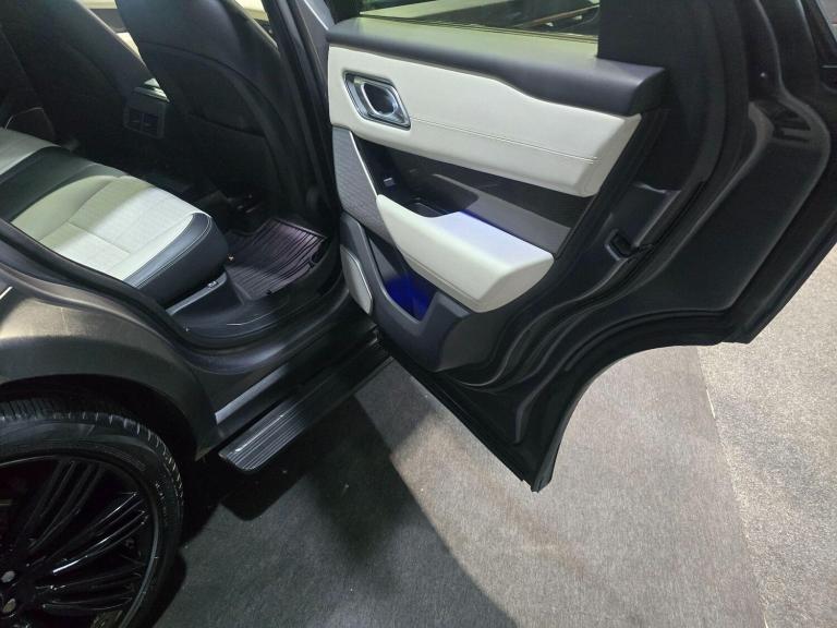 2018 Land Rover Range Rover Velar 3.0 D300 First Edition 5dr Auto ESTATE DIESEL Automatic