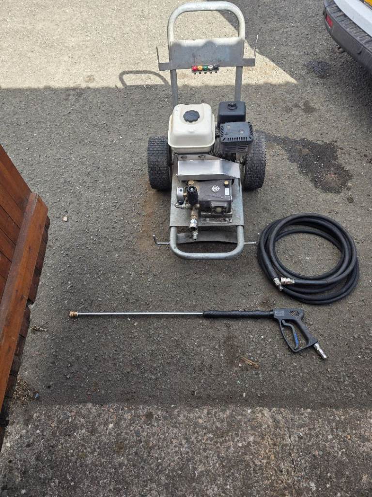 Honda petrol pressure washer