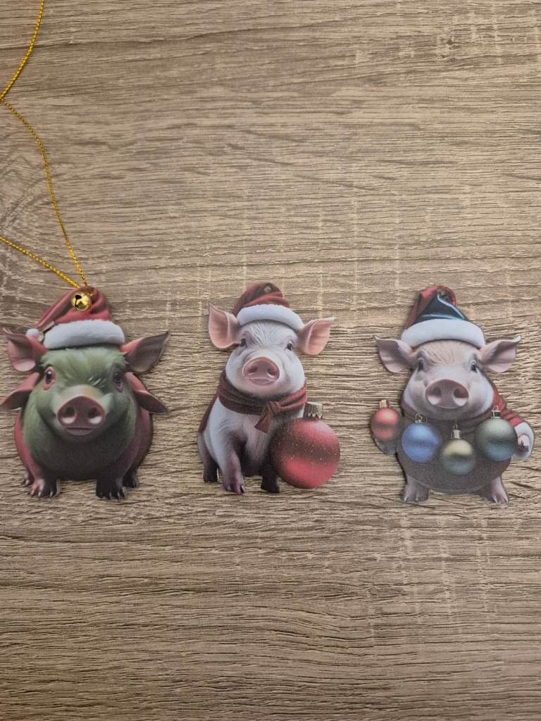 CUTE PIG CHRISTMAS HANGING ORNAMENTS X 3