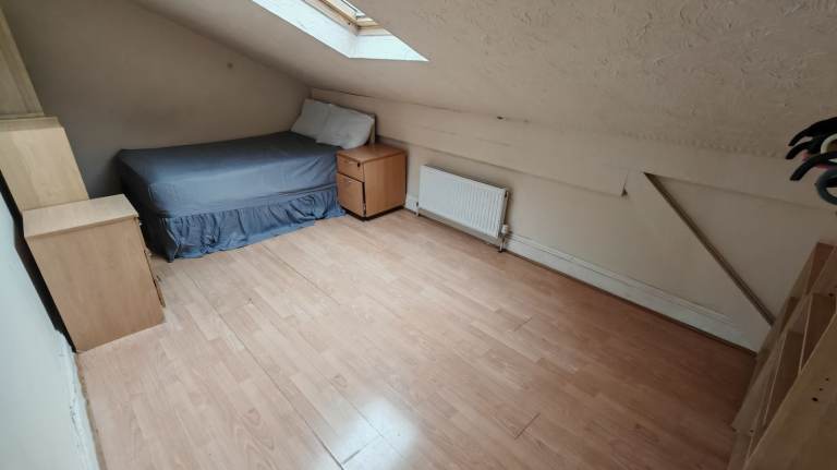 room to rent in wd6 borehamwood 