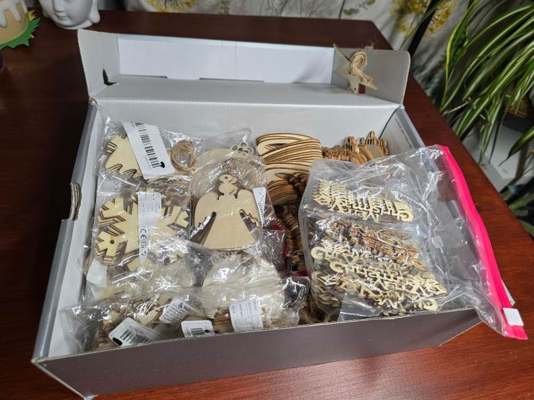 Large Bundle Wooden Christmas Decorations (DIY Craft Set)