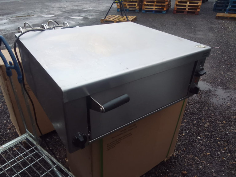 Catering equipment commercial stainless Steel Lincat Pizza ovens restaurant kitchen trailer items 