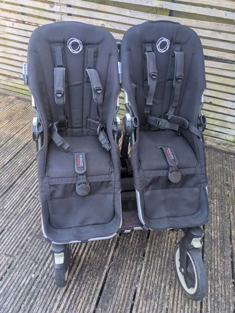 Maxi-Cosi Car Seat with Bugaboo Donkey Twin Pushchair
