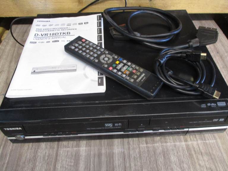 TOSHIBA D-VR18DTKB DVD RECORDER/VIDEO RECORDER £20